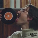 Armitage - Housewife (Married To House Music) (Alternative Club Mix)