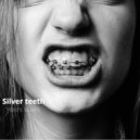 Yoshi Sushi - Silver teeth