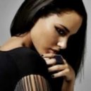 Chronicle Vs Alicia Keys - Karma ()