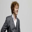 Simply Red - Holding Back The Years