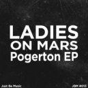 LADIES ON MARS - Caucho
