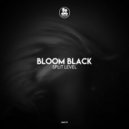 BLOOM BLACK - Split Level