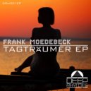 Frank Moedebeck - New Moon