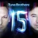 Tune Brothers feat. Alex Sun Drae - Play A Little
