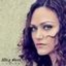 Allie Moss - Corner
