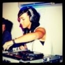 Hannah Wants - Teardrop On The Fire