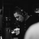 Scream - Piano bar mix ()