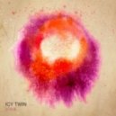 Icy Twin - Stage