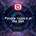 R.N.4 - People rejoice at the Sun