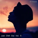 Martinez (Spain) & Omaroff - Be Quiet
