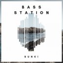 Bass Station - Bunki