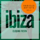 Vullet Roux, Sunshine Disco Kids - Space Invaders From Eivissa (Long Shot Edit)