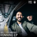Angelo Ferreri, Moon Rocket - Upside Down Clouds (Original Mix)