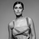 Nelly Furtado - Give It To Me